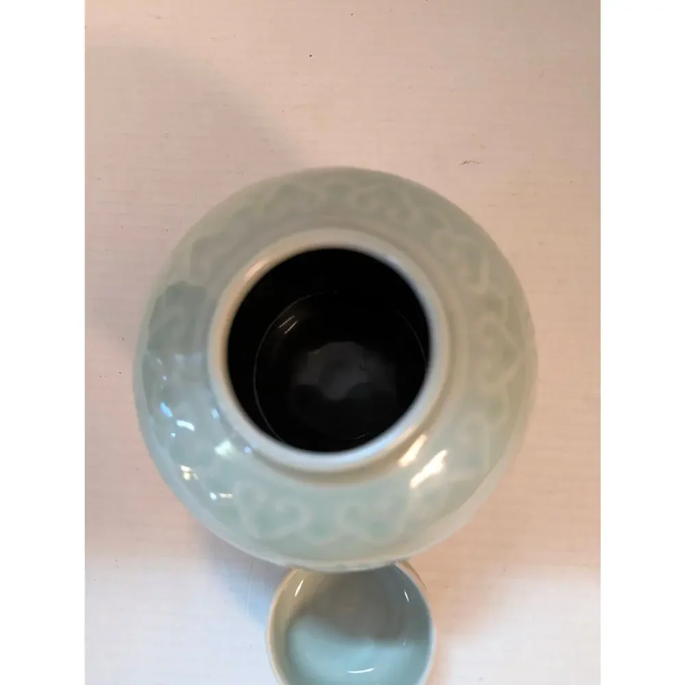 Vintage Chinese Celadon Ginger Jar Chinoiserie Pale Green Ceramic Urn Vase 6